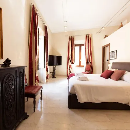 The Rent - With A View On Altare Della Patria Appartamento