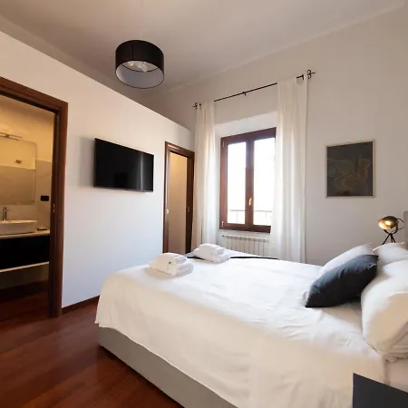 The Rent - With A View On Altare Della Patria *